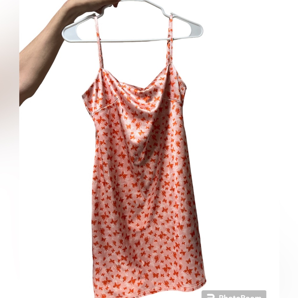 UO PINK BUTTERFLY MINI DRESS 💗🦋